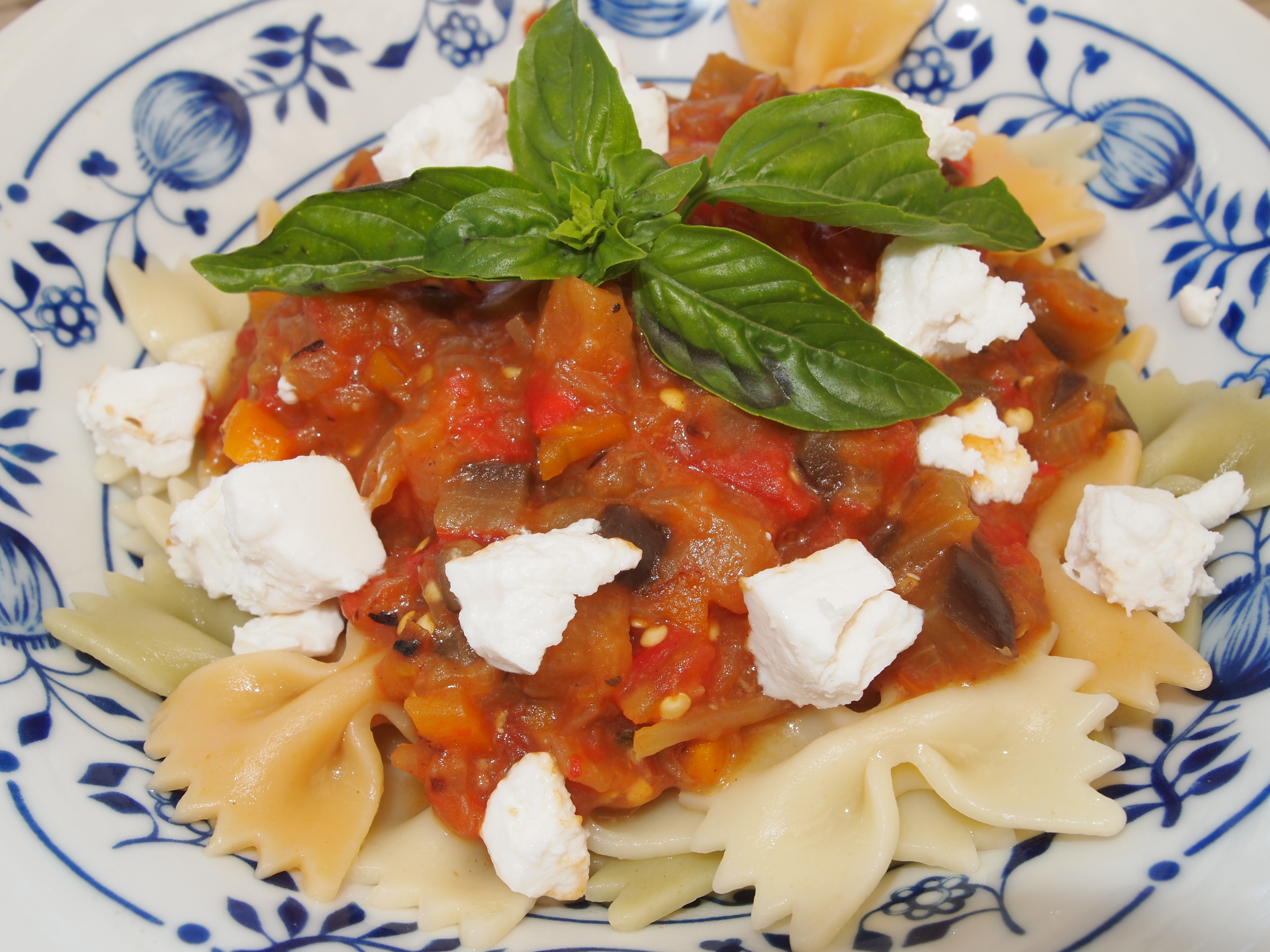 PASTA CON BERENJENAS